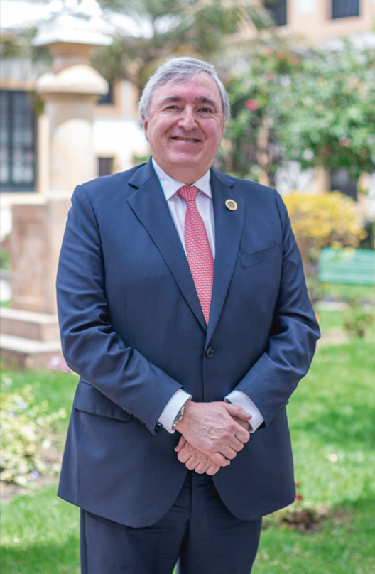 Dr.Jorge Gómez Cusnir 